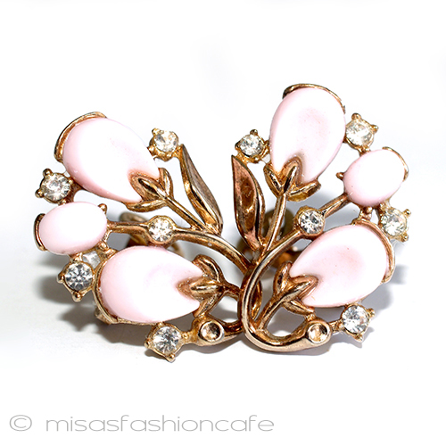 （画像用） Trifari　 トリファリ 花のつぼみ　イヤリング