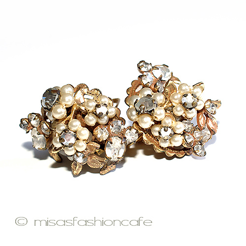 （画像用） Ｒｏｂｅｒｔ　イヤリング パールの花イヤリング