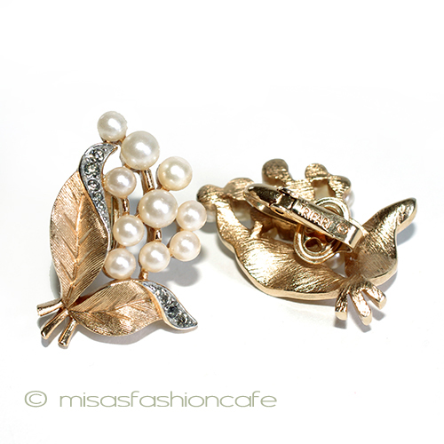 （画像用） Trifari　 トリファリ パールの花イヤリング