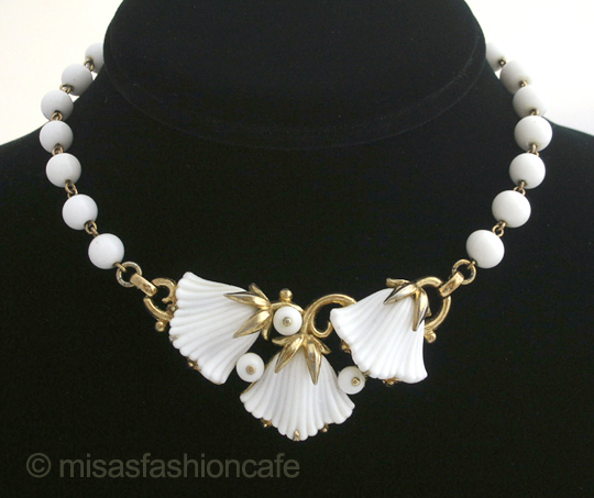 （画像用） Ｔｒｉｆａｒｉ　 トリファリ ミルクガラスネックレス