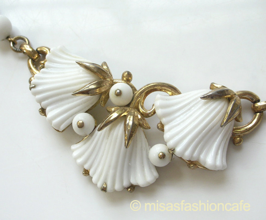 （画像用） Ｔｒｉｆａｒｉ　 トリファリ ミルクガラスネックレス