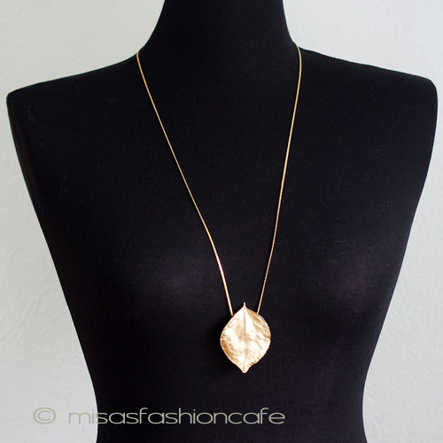 （画像用） Trifari　トリファリ 金の葉　ネックレス