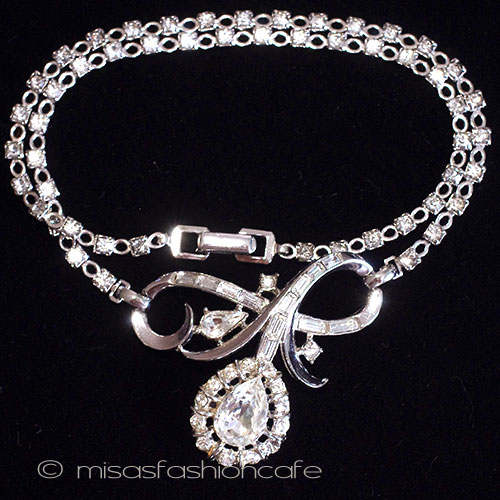 （画像用） Ｔｒｉｆａｒｉ　 トリファリ クリスタル　ネックレス