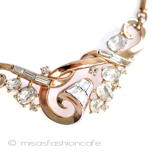 （画像用） Ｔｒｉｆａｒｉ　 トリファリ クリスタル　ネックレス