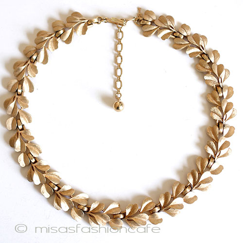 （画像用） Ｔｒｉｆａｒｉ　 トリファリ リーフ　ネックレス