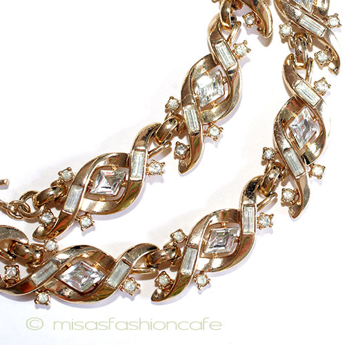 （画像用） Ｔｒｉｆａｒｉ　 トリファリ クリスタル　ネックレス