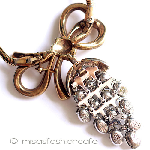 （画像用） Ｔｒｉｆａｒｉ　 トリファリ 1950年葡萄ネックレス