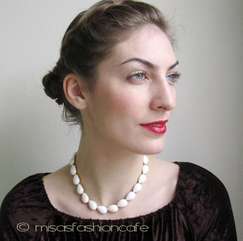 （画像用） Trifari　トリファリ ホワイトティアーネックレス