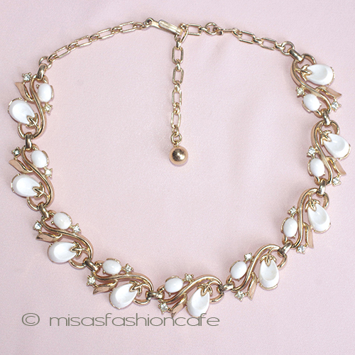 （画像用） Trifari　 トリファリ 花のつぼみ　ネックレス