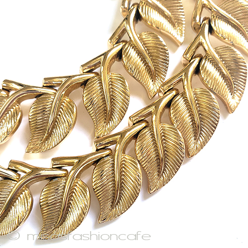 （画像用） Ｔｒｉｆａｒｉ　 トリファリ 金リーフ　ネックレス