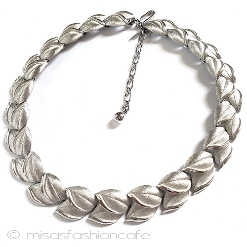 （画像用） Trifari　 トリファリ 銀の葉　ネックレス