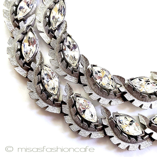 （画像用） Ｔｒｉｆａｒｉ　 トリファリ クリスタル銀葉ネックレス