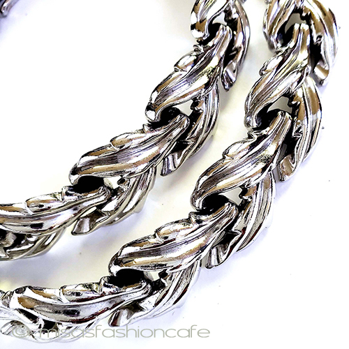 （画像用） Ｔｒｉｆａｒｉ　 トリファリ 銀葉リース　ネックレス