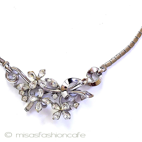 （画像用） Trifari　 トリファリ 1951年お花ネックレス