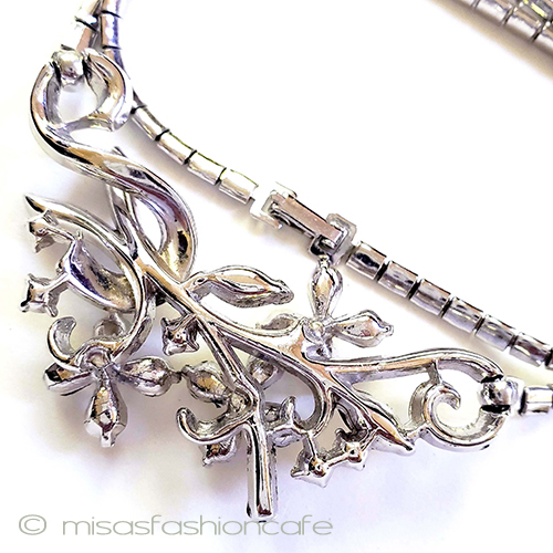 （画像用） Trifari　 トリファリ 1951年お花ネックレス