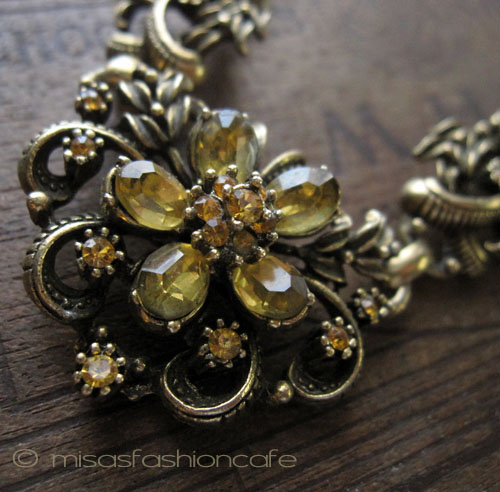 （画像用） Coro　お花ネックレス