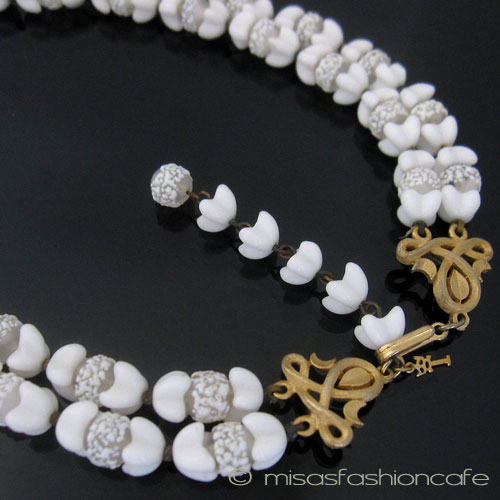 （画像用） Trifari　トリファリ ミルクガラス ネックレス