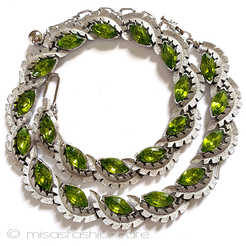 （画像用） Ｔｒｉｆａｒｉ　 トリファリ ペリドット銀葉ネックレス