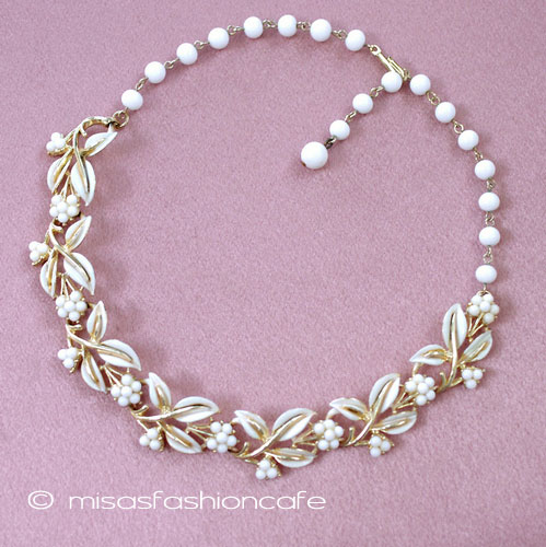 （画像用） Coro お花ネックレス