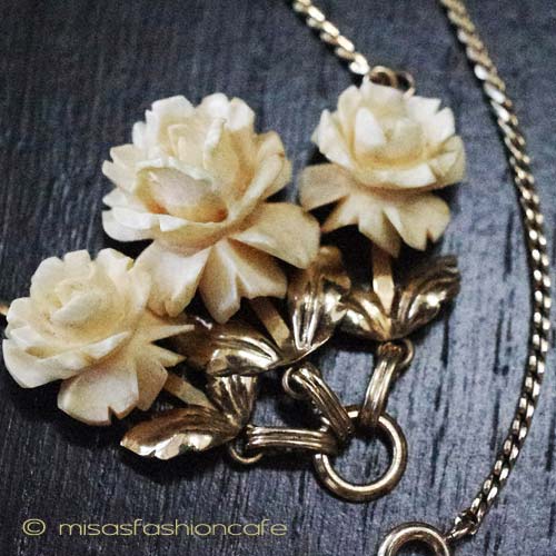 （画像用） 象牙アイボリー12K ローズネックレス