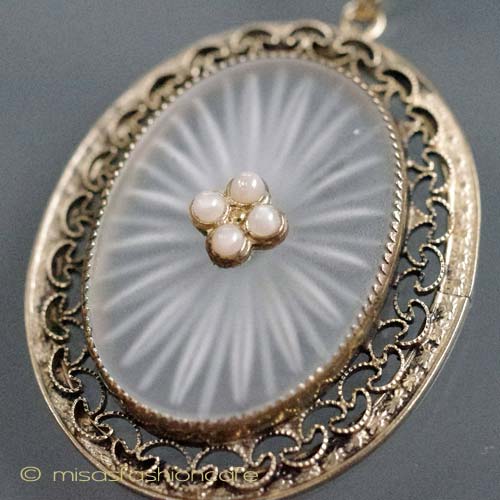 （画像用） WhitingDAVIS グラスネックレス