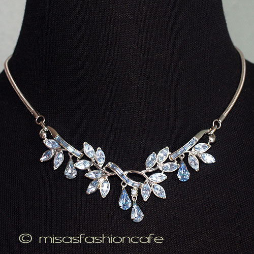 （画像用） ＣＯＲＯ　ネックレス 揺れるリーフ・ドロップ