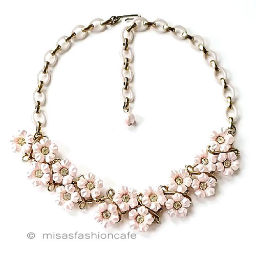 ヴィンテージアクセサリー ピンクパール花ネックレス - ウインドウを閉じる