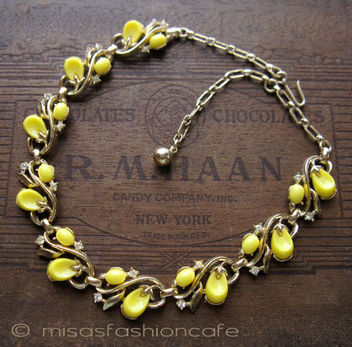 （画像用） Trifari　トリファリ　 　フローラル ネックレス