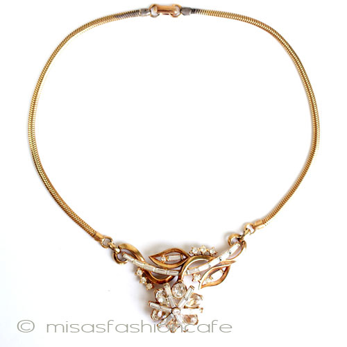 （画像用） Ｔｒｉｆａｒｉ　 トリファリ お花　ネックレス