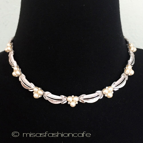 （画像用） Ｔｒｉｆａｒｉ　 トリファリ パール花　 ネックレス