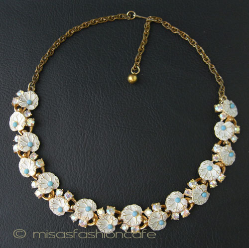 （画像用） ハスの葉　ネックレス