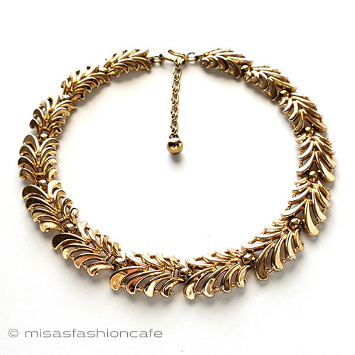 （画像用） Trifari　 トリファリ GOLD　ネックレス