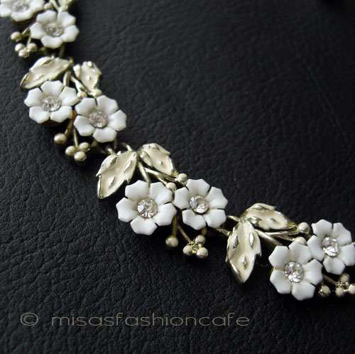 （画像用） Coro　お花ネックレス