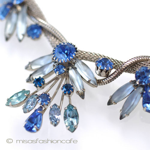 （画像用） ブルーガラスネックレス