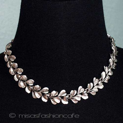 （画像用） Ｔｒｉｆａｒｉ　 トリファリ リーフ　ネックレス