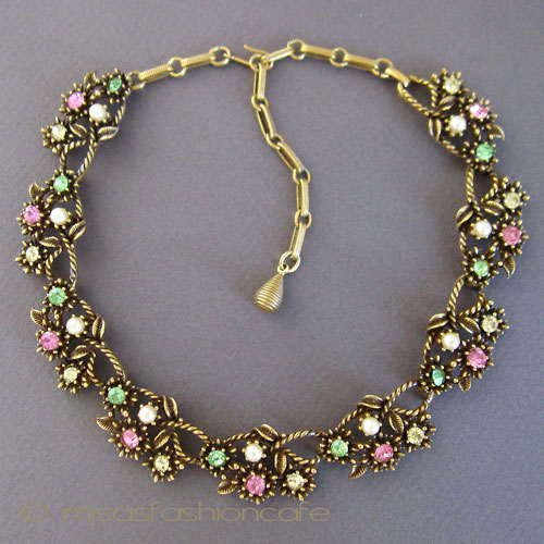 （画像用） Coro コロ　ネックレス パール＆RS フラワー