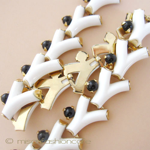 （画像用） Trifari トリファリ 白黒ツリー ネックレス