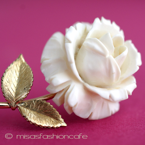 （画像用） 象牙アイボリー　14Kgf ローズ花　ブローチ