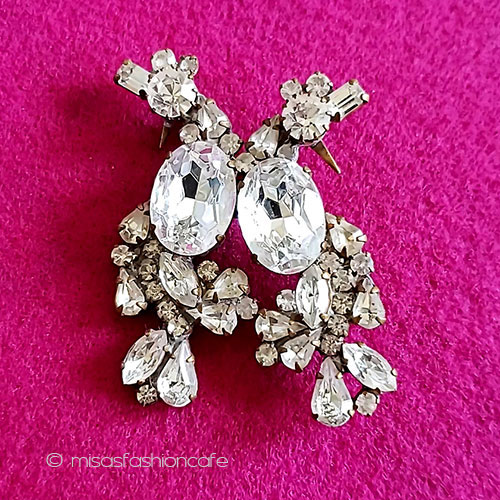 ヴィンテージアクセサリー チェコ製ガラスの鳥 - ウインドウを閉じる