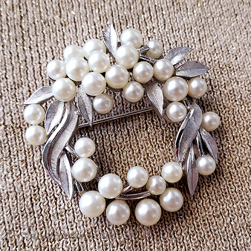 （画像用） Trifari　 トリファリ パール花銀葉リース