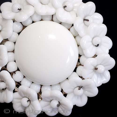 （画像用） ミリアムハスケル　 ミルクガラスのお花