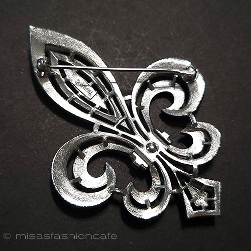 （画像用） Trifari　 トリファリ ロイヤル　ブローチ