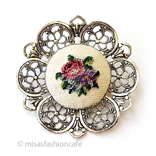 ヴィンテージブローチ プチポアン刺繍お花 - ウインドウを閉じる