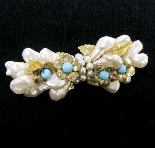 （画像用） Louis Rousselet　フランス製 バロックパールお花ブローチ