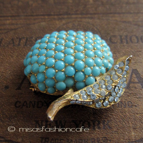 （画像用） アップル　ブローチ