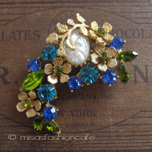 （画像用） バロックパール＆RS　 フラワーブーケ ブローチ