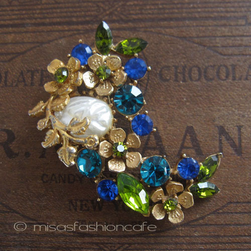 （画像用） バロックパール＆RS　 フラワーブーケ ブローチ