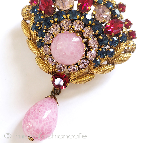 （画像用） Ａｕｓｔｒｉａオーストリア製 クリスタルガラス　ブローチ