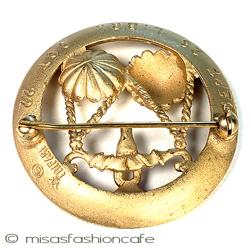 （画像用） Ｔｒｉｆａｒｉ　 トリファリ 天秤・てんびん座ブローチ