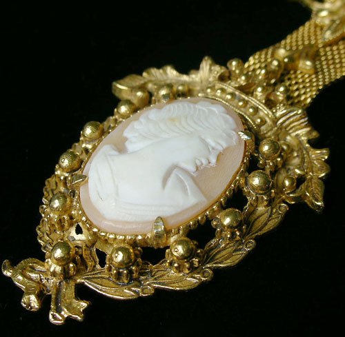 （画像用） Florenza刻印　フロレンザ シェルカメオ　ブローチ